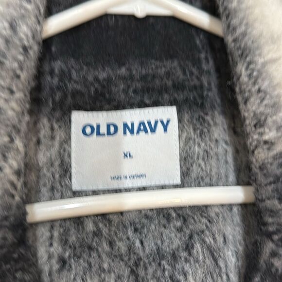 Old Navy Fully Lined Wool Blend Shacket - Picture 3 of 7